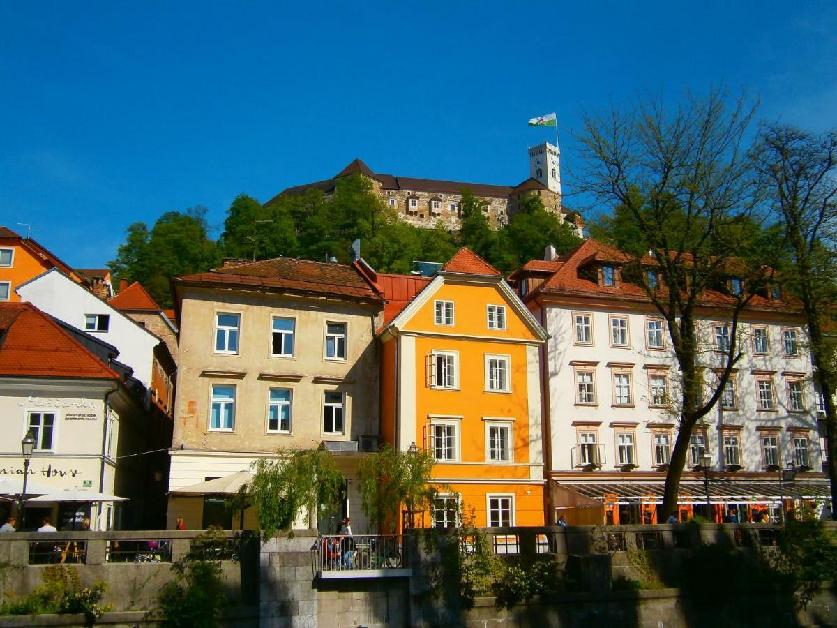 Central Apartments With Parking Ljubljana Exterior photo